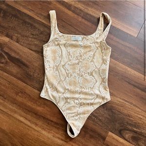 Aritzia Contour bodysuit